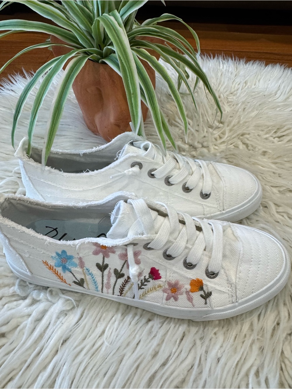 Blowfish White Canvas Sneakers with Multicolor Floral Embroidery